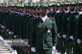 پاسداران در تمام بحرانها کنار مردم بودند/ دشمن از روحیه پاسداری می هراسد پاسداران در تمام بحرانها کنار مردم بودند/ دشمن از روحیه پاسداری می هراسد