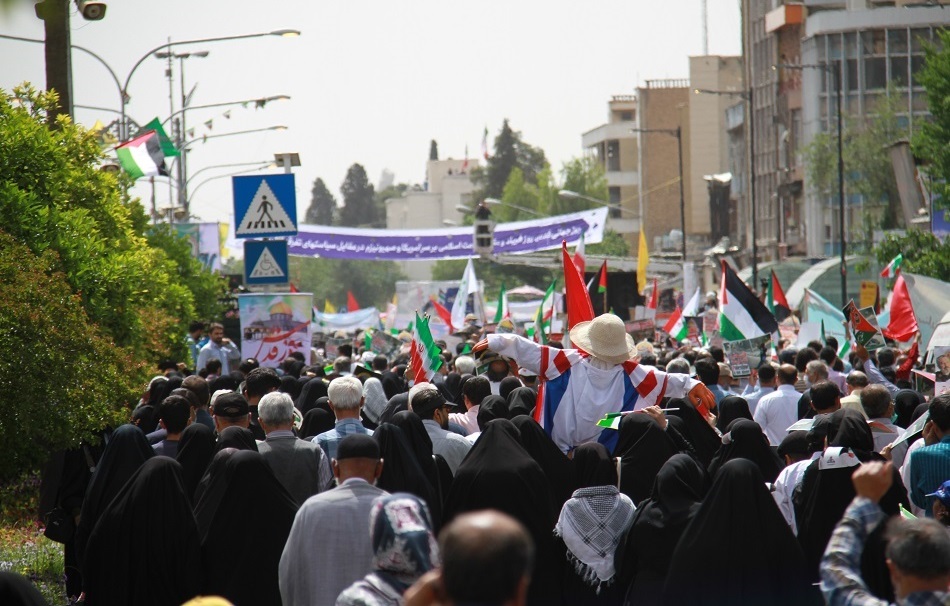 تجلی شاخصه «أَشِدَّاءُ عَلَى الْکُفَّارِ» مسلمانان در روز جهانی قدس تجلی شاخصه «أَشِدَّاءُ عَلَى الْکُفَّارِ» مسلمانان در روز جهانی قدس
