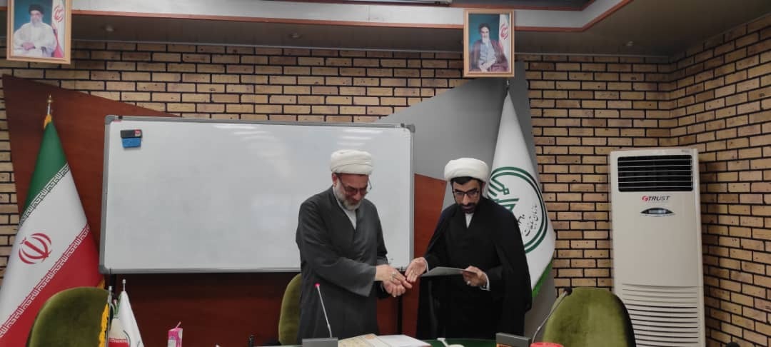 احکام فرماندهان بسیج سازمان تبلیغات اسلامی تقدیم شد احکام فرماندهان بسیج سازمان تبلیغات اسلامی تقدیم شد