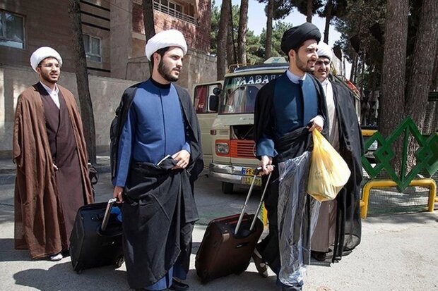 ۲۵ مبلغ به مدارس شهرستان دیلم اعزام میشوند ۲۵ مبلغ به مدارس شهرستان دیلم اعزام میشوند