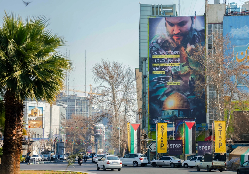 «هدف نابودی اسرائیل است» بر دیوارنگاره میدان فلسطین نقش بست «هدف نابودی اسرائیل است» بر دیوارنگاره میدان فلسطین نقش بست