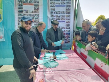 استقبال گسترده از بخش خوشنویسی صلواتی غرفه روز قدس