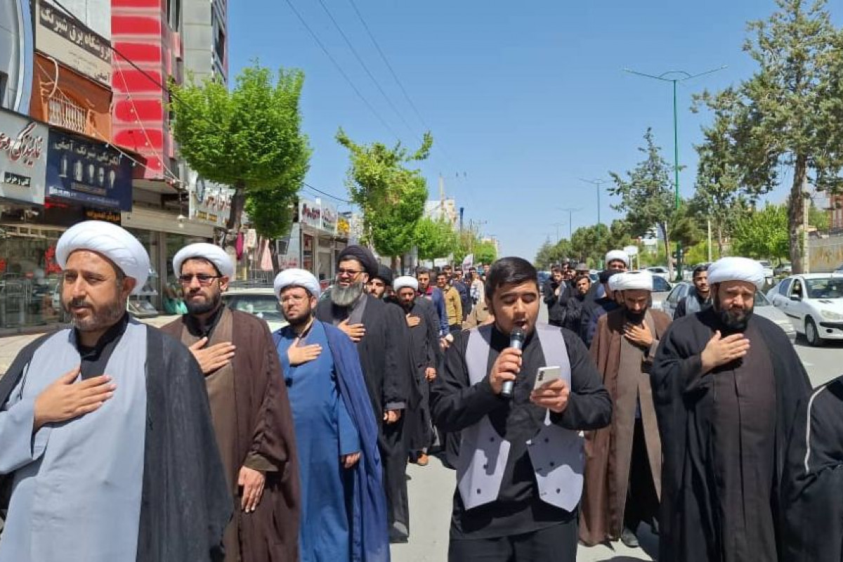 مراسم دسته روی شهادت امام صادق ع در یاسوج برگزار شد