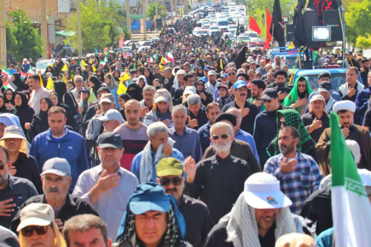 مراسم پیاده روی جاماندگان اربعین در یاسوج برگزار شد