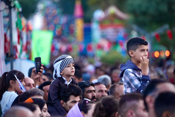 阿赫迈德教民在萨南达季的盛大聚会
