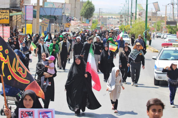 مراسم پیاده روی جاماندگان اربعین در یاسوج برگزار شد