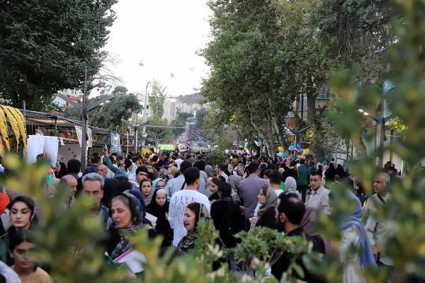 Большой праздник общины Ахмада в Сенендедже