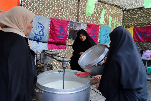 Большой праздник общины Ахмада в Сенендедже