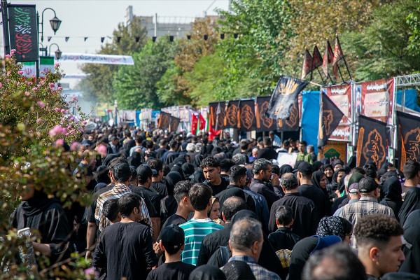 La ceremonia de los «Rezagados de Arbaín» en Irán