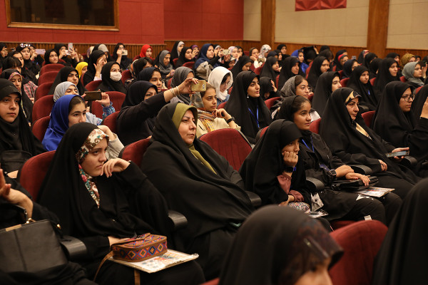 «Истори»: Кампания по чтению для подростков