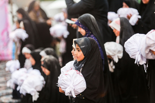 حملة «مثل النجمة»؛ أكبر احتفال للفتيات في إيران