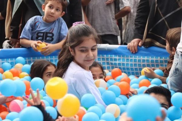 گلستان | لبخند کودکان، قاب ماندگار جشن بزرگ غدیر در گرگان