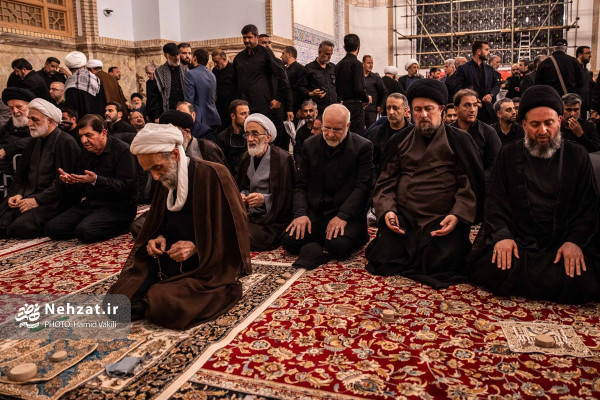 مراسم تشییع پیکر رهبر شهید انقلاب در مشهد مقدس برگزار شد