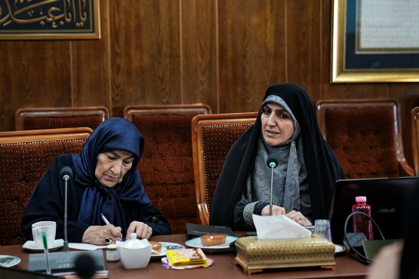 نشست هیئت امنای بنیاد ملی مردمی نهضت پیشرفت بانوان