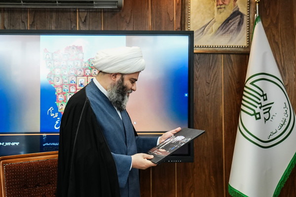 تقدیر از عوامل یادواره شهدای همکار سازمان تبلیغات اسلامی