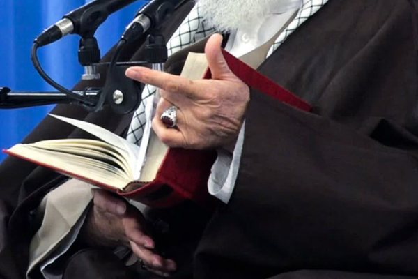 طلاب جوان انقلابی، سطور مکتب امام را خط به خط از آینه‌دار حکمت، تعلیم می‌بینند