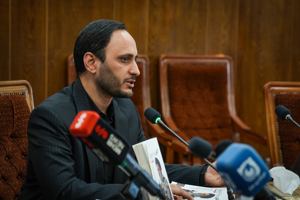 آیین رونمایی از کتاب «الگوی سیاست‌ورزی شهید»