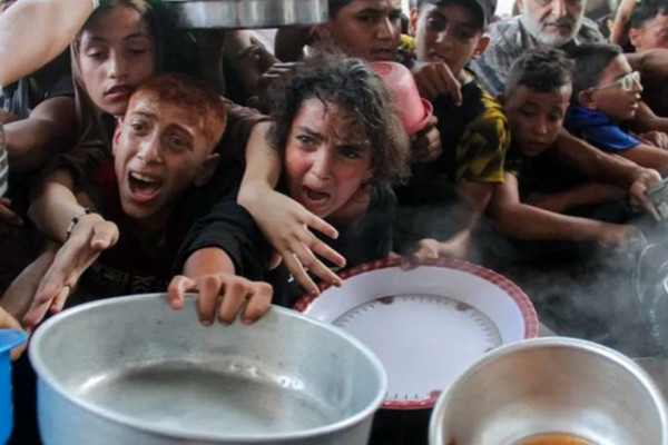 غزه به کسانی نیاز دارد که در کنارش بایستند